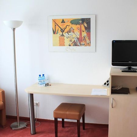 Hotel Am Bad Esslingen am Neckar Exteriör bild