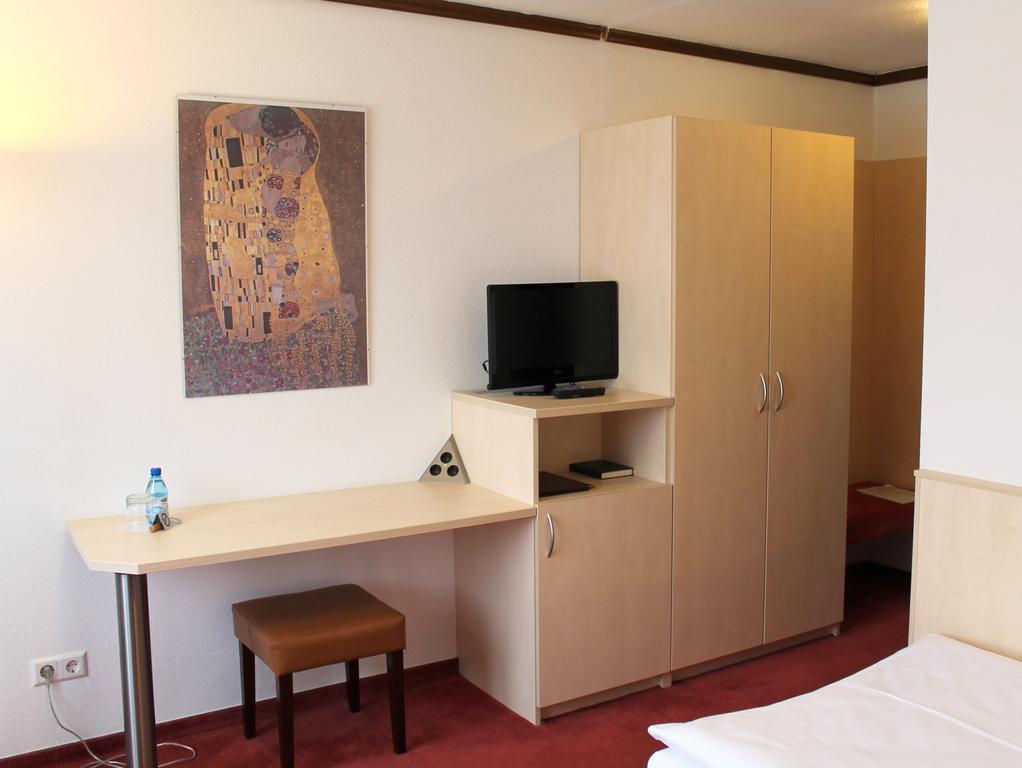 Hotel Am Bad Esslingen am Neckar Exteriör bild