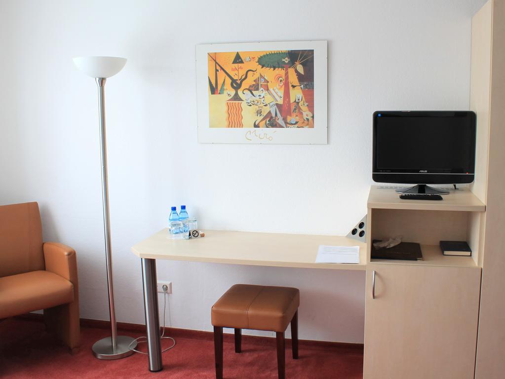 Hotel Am Bad Esslingen am Neckar Exteriör bild